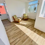 Sandra Apartment *